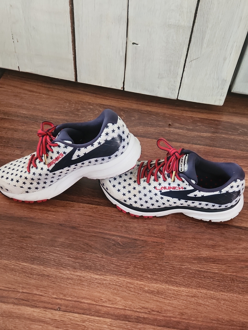 Brooks Launch 3 Womens Size 6 Patriotic Victory Collection - Picture 3 of 9